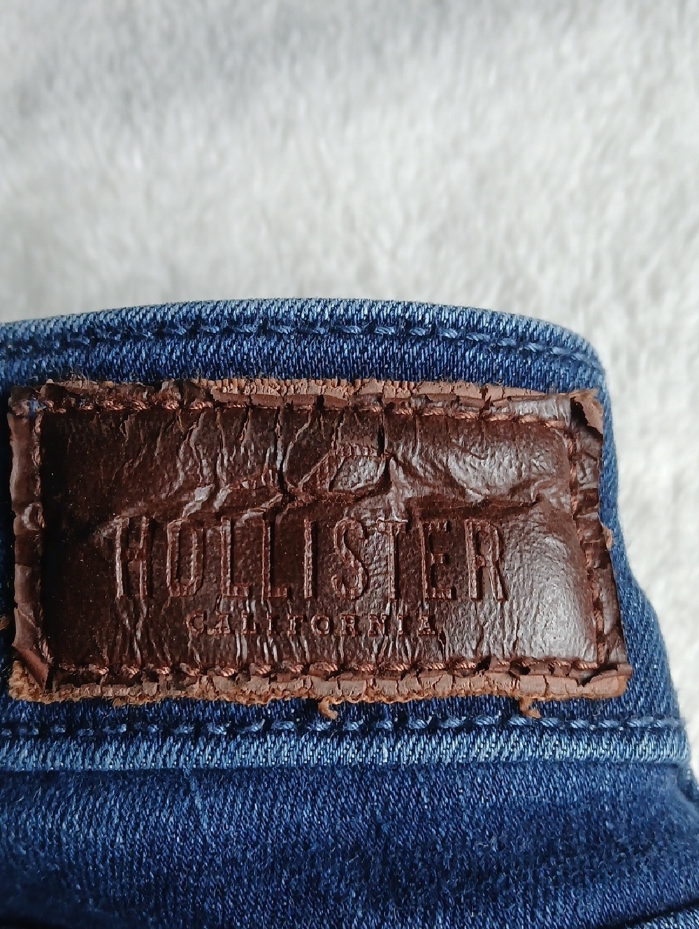 Hollister Deep Blue Women's Skinny Jeans - Picture 5 of 6